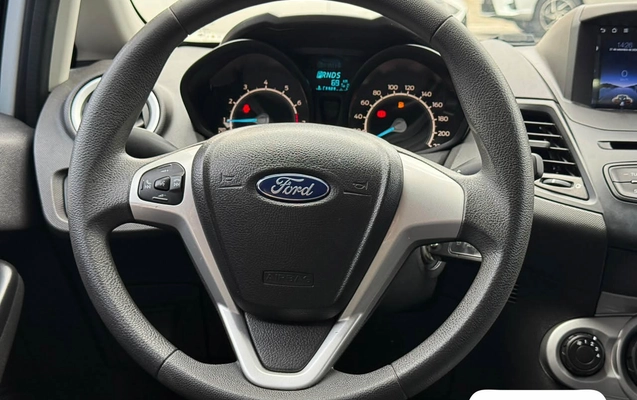 imagem-https://www.socarrao.com.br/sc-vehicle-images-prod/3998178/1790012472795-7d9174f0-5873-49b8-b11c-cb8329f93290.jpg
