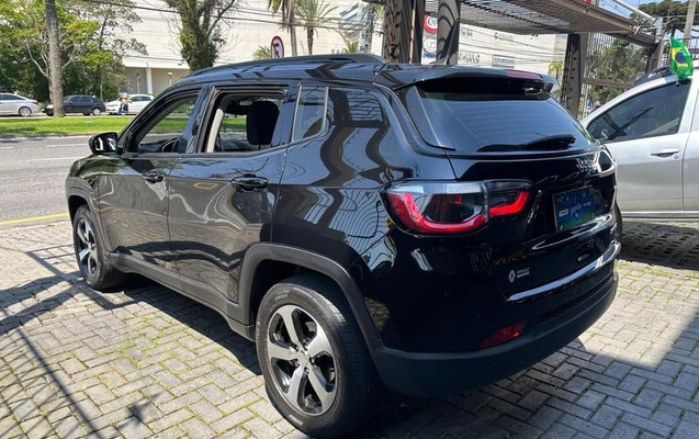 imagem-https://www.socarrao.com.br/sc-vehicle-images-prod/3998394/1790004276896-8496610_4_B_c0e8f64428.jpeg
