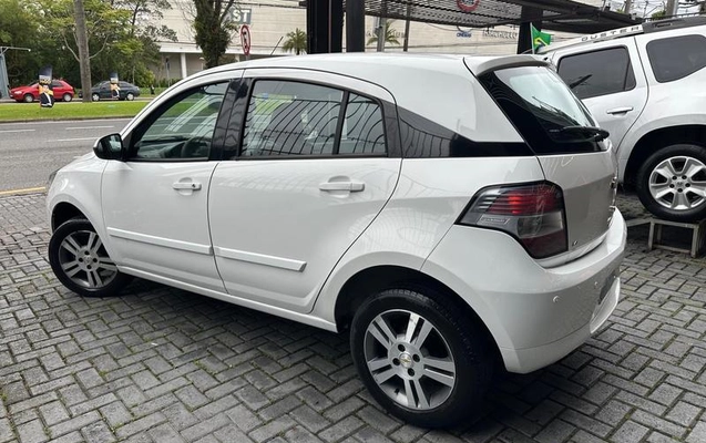 imagem-https://www.socarrao.com.br/sc-vehicle-images-prod/3998540/1790004270495-8488129_8_B_f30f007bbb.jpeg