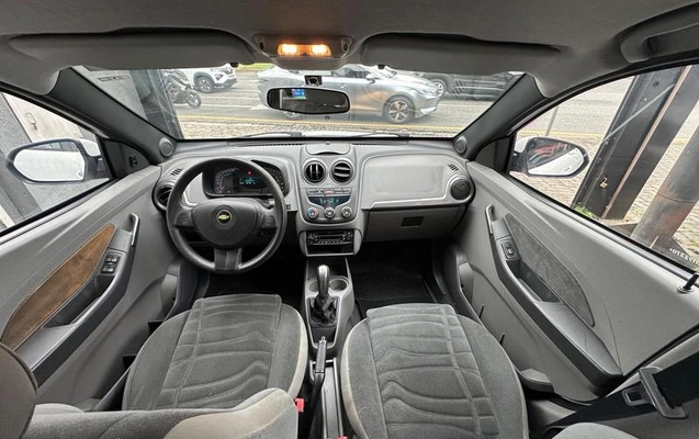 imagem-https://www.socarrao.com.br/sc-vehicle-images-prod/3998540/1790004270515-8488129_19_B_6e4fb93668.jpeg