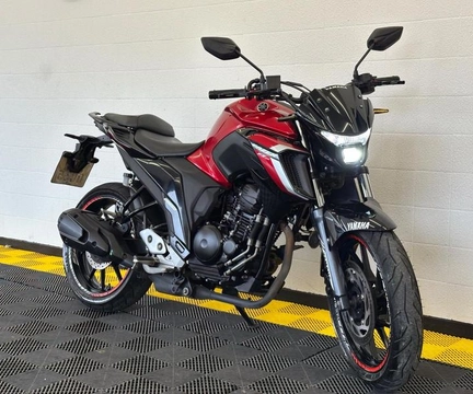 Yamaha FZ25 250 FAZER CONNECTED 2024 Vermelho — foto 1 de 3