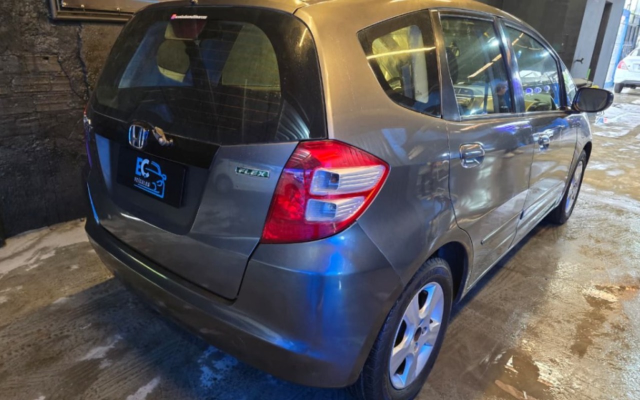 imagem-https://www.socarrao.com.br/sc-vehicle-images-prod/3998689/1790004576589-Q2FwdHVyYSBkZSB0ZWxhIDIwMjYtMDktMjEgMTIyNTI0LnBuZw.png