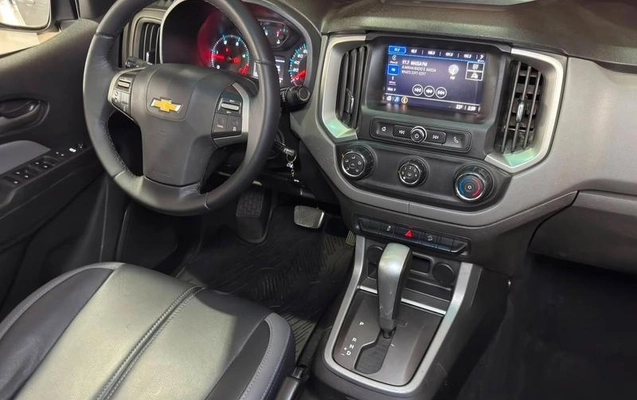 imagem-https://www.socarrao.com.br/sc-vehicle-images-prod/3998913/1790005250131-7813322_16_B_97419f8b4b.jpeg