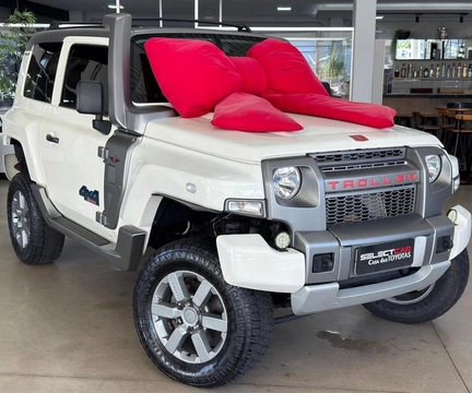 Troller T-4 2019 Branco — foto 1 de 3