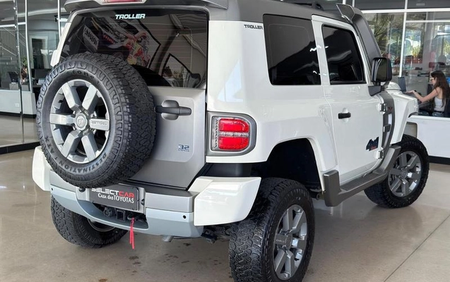 imagem-https://www.socarrao.com.br/sc-vehicle-images-prod/3998914/1790005251803-7957359_6_B_775fdb547e.jpeg