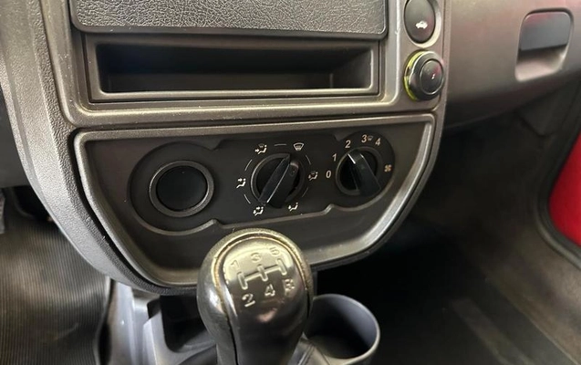 imagem-https://www.socarrao.com.br/sc-vehicle-images-prod/3998916/1790023347587-8446921_15_B_f994bc584d.jpeg