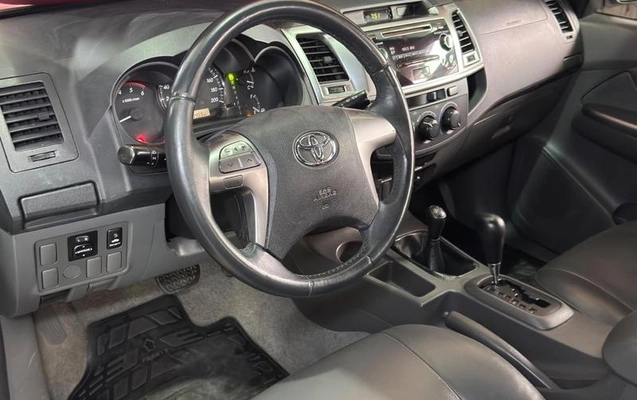 imagem-https://www.socarrao.com.br/sc-vehicle-images-prod/3998918/1790005256324-8154139_17_B_07b2c9ff7c.jpeg