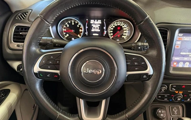 imagem-https://www.socarrao.com.br/sc-vehicle-images-prod/3998933/1790005268090-8257438_10_B_5155eada32.jpeg