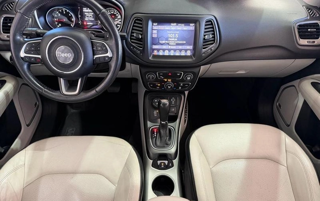 imagem-https://www.socarrao.com.br/sc-vehicle-images-prod/3998933/1790005268104-8257438_10_B_716701c5de.jpeg