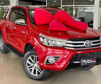 Toyota Hilux 2018 Vermelho — foto 1 de 3
