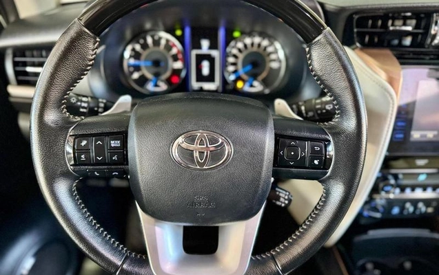 imagem-https://www.socarrao.com.br/sc-vehicle-images-prod/3998951/1790005294142-8296596_5_B_0acab13020.jpeg