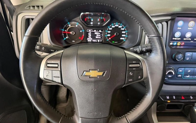 imagem-https://www.socarrao.com.br/sc-vehicle-images-prod/3998953/1790005296534-8313437_14_B_e7822eac46.jpeg