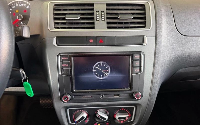 imagem-https://www.socarrao.com.br/sc-vehicle-images-prod/3998960/1790005303349-8321736_11_B_75b30783bc.jpeg
