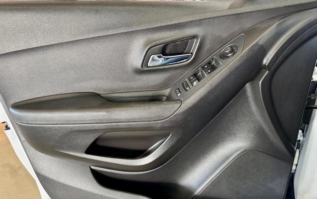 imagem-https://www.socarrao.com.br/sc-vehicle-images-prod/3998962/1790005305881-8363260_12_B_b85384eb43.jpeg