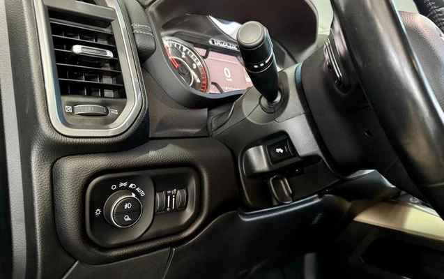 imagem-https://www.socarrao.com.br/sc-vehicle-images-prod/3998971/1790005314728-8396808_24_B_78ecaa789b.jpeg
