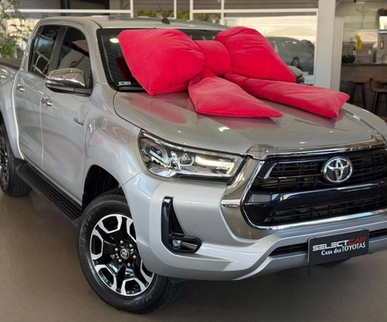 Toyota Hilux 2026 Prata — foto 1 de 3