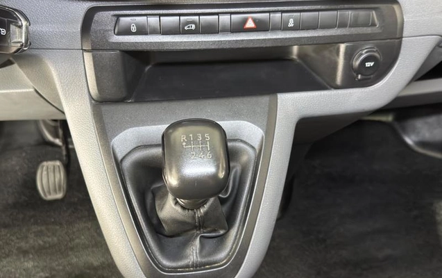 imagem-https://www.socarrao.com.br/sc-vehicle-images-prod/3998983/1790018257620-7906329_17_B_7c6fbb2ba9.jpeg