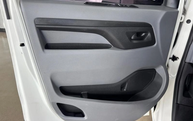 imagem-https://www.socarrao.com.br/sc-vehicle-images-prod/3998983/1790018257621-7906329_13_B_1ca18f4f75.jpeg