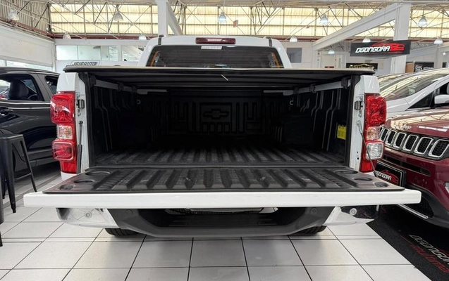 imagem-https://www.socarrao.com.br/sc-vehicle-images-prod/3999265/1790005809593-8473718_16_B_c67b18c4f8.jpeg