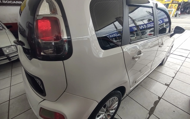imagem-https://www.socarrao.com.br/sc-vehicle-images-prod/3999294/1790017818832-SU1HXzIwMjYwOTIxXzExMTM0NDQzNl9IRFIuanBn.jpg
