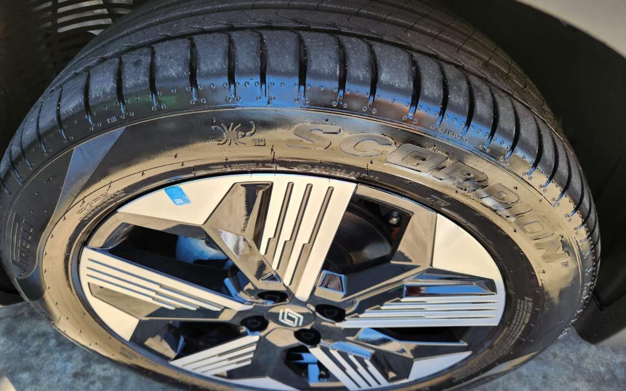 imagem-https://www.socarrao.com.br/sc-vehicle-images-prod/3999300/1790005928598-SzE2LmpwZWc.jpeg