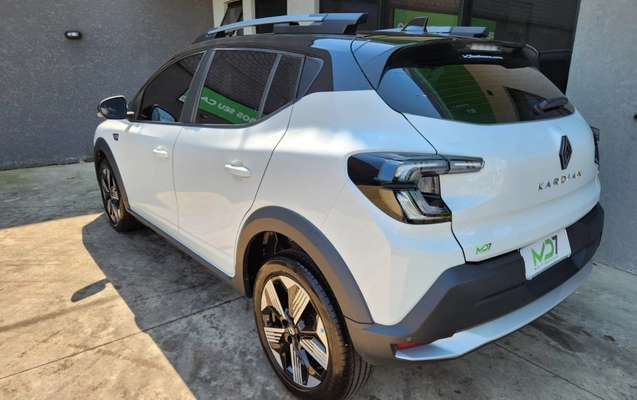 imagem-https://www.socarrao.com.br/sc-vehicle-images-prod/3999300/1790005928707-SzE3LmpwZWc.jpeg