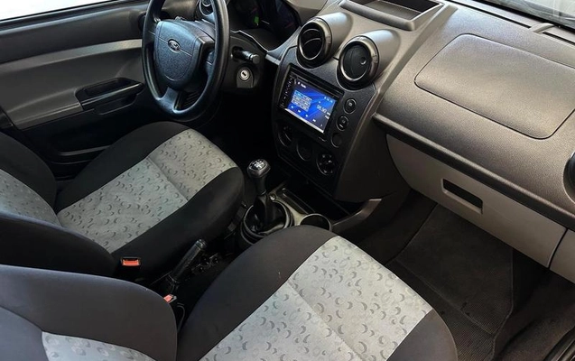 imagem-https://www.socarrao.com.br/sc-vehicle-images-prod/3999659/1790027423235-8388484_8_B_b7714624b1.jpeg