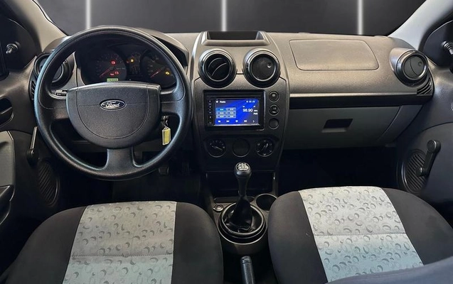 imagem-https://www.socarrao.com.br/sc-vehicle-images-prod/3999659/1790027423240-8388484_4_B_65c9dfe314.jpeg