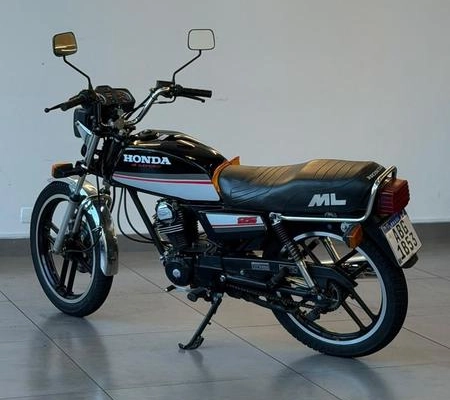 imagem-https://www.socarrao.com.br/sc-vehicle-images-prod/3999670/1790014391368-8493278_1_B_cd1fe45f3e.jpeg