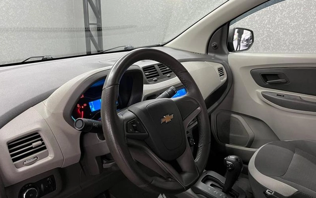 imagem-https://www.socarrao.com.br/sc-vehicle-images-prod/3999702/1790006944174-8447723_15_B_49e98e4d2f.jpeg
