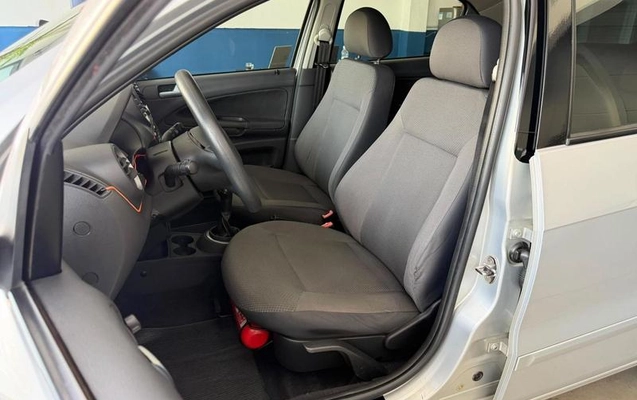 imagem-https://www.socarrao.com.br/sc-vehicle-images-prod/3999706/1790007069344-8385084_8_B_74fe0215c4.jpeg