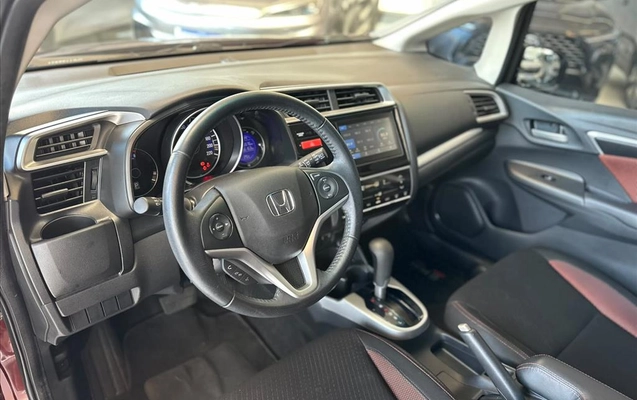 imagem-https://www.socarrao.com.br/sc-vehicle-images-prod/3999932/1790007452238-5219af83-6cfe-455f-aa13-571b37d7697320260921131138.jpeg