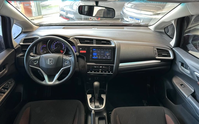 imagem-https://www.socarrao.com.br/sc-vehicle-images-prod/3999932/1790007452239-61e2e436-eedc-4685-b8ca-a2a545b35c6720260921131135.jpeg