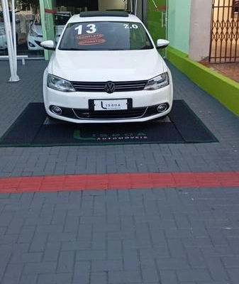 imagem-https://www.socarrao.com.br/sc-vehicle-images-prod/4000005/1790007706203-8450247_7_B_9c50391a61.jpeg