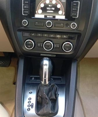 imagem-https://www.socarrao.com.br/sc-vehicle-images-prod/4000005/1790007706215-8450247_13_B_10cebb260c.jpeg