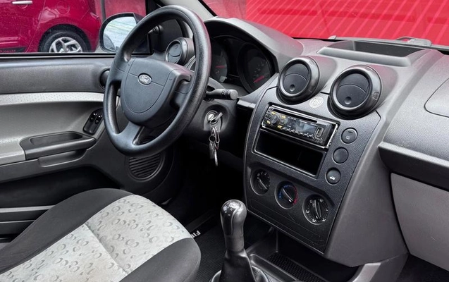 imagem-https://www.socarrao.com.br/sc-vehicle-images-prod/4000083/1790007958421-8482664_6_B_85248abca0.jpeg