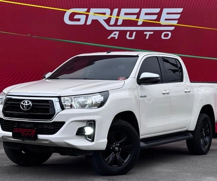 Toyota Hilux 2018 Branco — foto 1 de 3