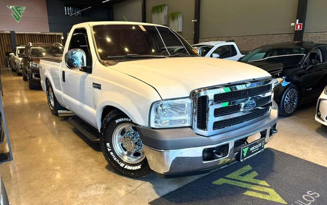 imagem-https://www.socarrao.com.br/sc-vehicle-images-prod/4000212/1790008288533-7742022_3_B_903d90b8f0.jpeg