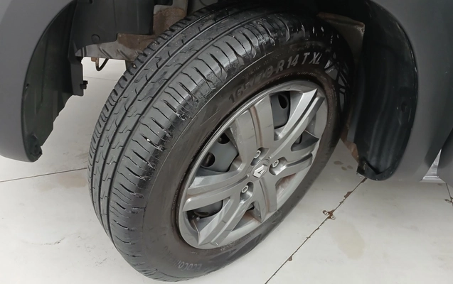 imagem-https://www.socarrao.com.br/sc-vehicle-images-prod/4000220/1790008303975-2_121208.jpg