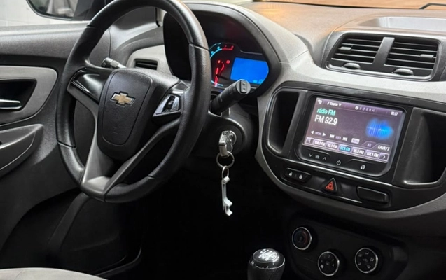 imagem-https://www.socarrao.com.br/sc-vehicle-images-prod/4000255/1790008377410-3LqtyVSNQ8mcbB4UdzGM2VzGaHklAcSu.jpg