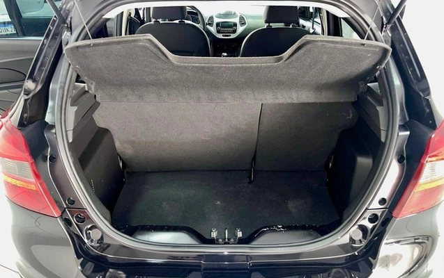 imagem-https://www.socarrao.com.br/sc-vehicle-images-prod/4000378/1790008680949-8495661_2_B_197535d16d.jpeg