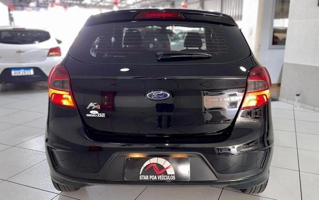 imagem-https://www.socarrao.com.br/sc-vehicle-images-prod/4000378/1790008680954-8495661_5_B_ec830b13d3.jpeg