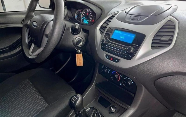 imagem-https://www.socarrao.com.br/sc-vehicle-images-prod/4000378/1790008680961-8495661_12_B_5c33014e62.jpeg