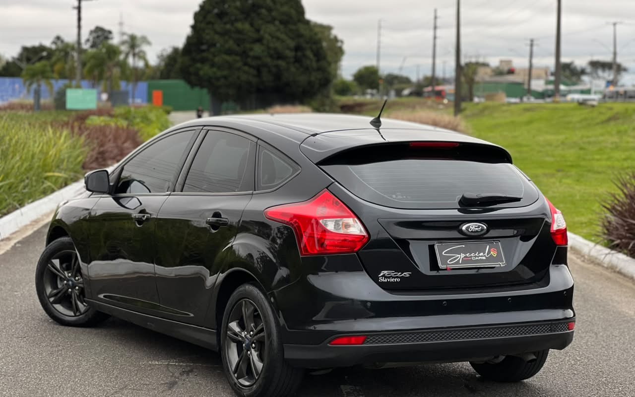 imagem-https://www.socarrao.com.br/sc-vehicle-images-prod/4000465/1790008804982-V2hhdHNBcHAgSW1hZ2UgMjAyNi0wOS0xOCBhdCAxOS4wMy4zOCAoMSkuanBlZw.jpeg
