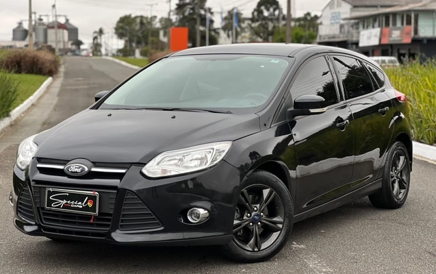 imagem-https://www.socarrao.com.br/sc-vehicle-images-prod/4000465/1790008805128-V2hhdHNBcHAgSW1hZ2UgMjAyNi0wOS0xOCBhdCAxOS4wMy4zOS5qcGVn.jpeg