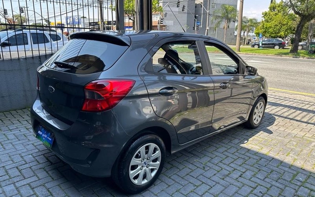imagem-https://www.socarrao.com.br/sc-vehicle-images-prod/4000501/1790008843107-8493901_5_B_2b51ae4126.jpeg