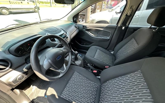 imagem-https://www.socarrao.com.br/sc-vehicle-images-prod/4000501/1790008843115-8493901_10_B_a54054bc1d.jpeg