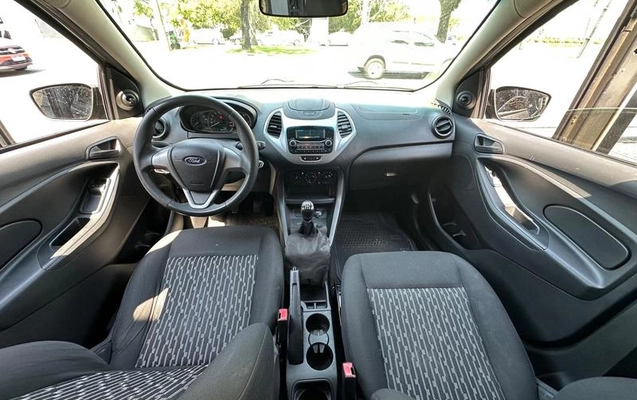 imagem-https://www.socarrao.com.br/sc-vehicle-images-prod/4000501/1790008843118-8493901_12_B_c5f93aeeb5.jpeg