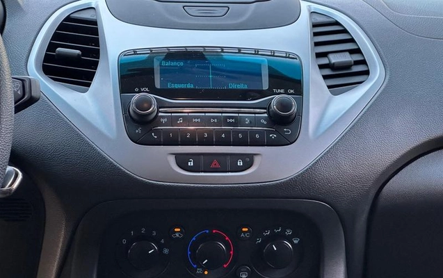 imagem-https://www.socarrao.com.br/sc-vehicle-images-prod/4000501/1790008843121-8493901_14_B_dde44b50a7.jpeg