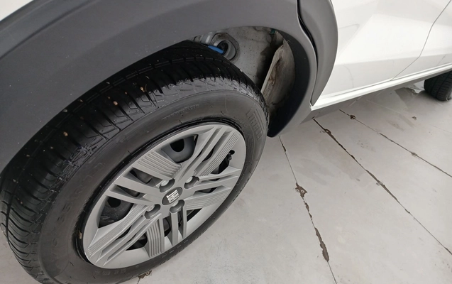 imagem-https://www.socarrao.com.br/sc-vehicle-images-prod/4000522/1790008894485-1_014130.jpg